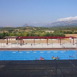 Arquitecto Lluís Gironès vista aérea de piscina